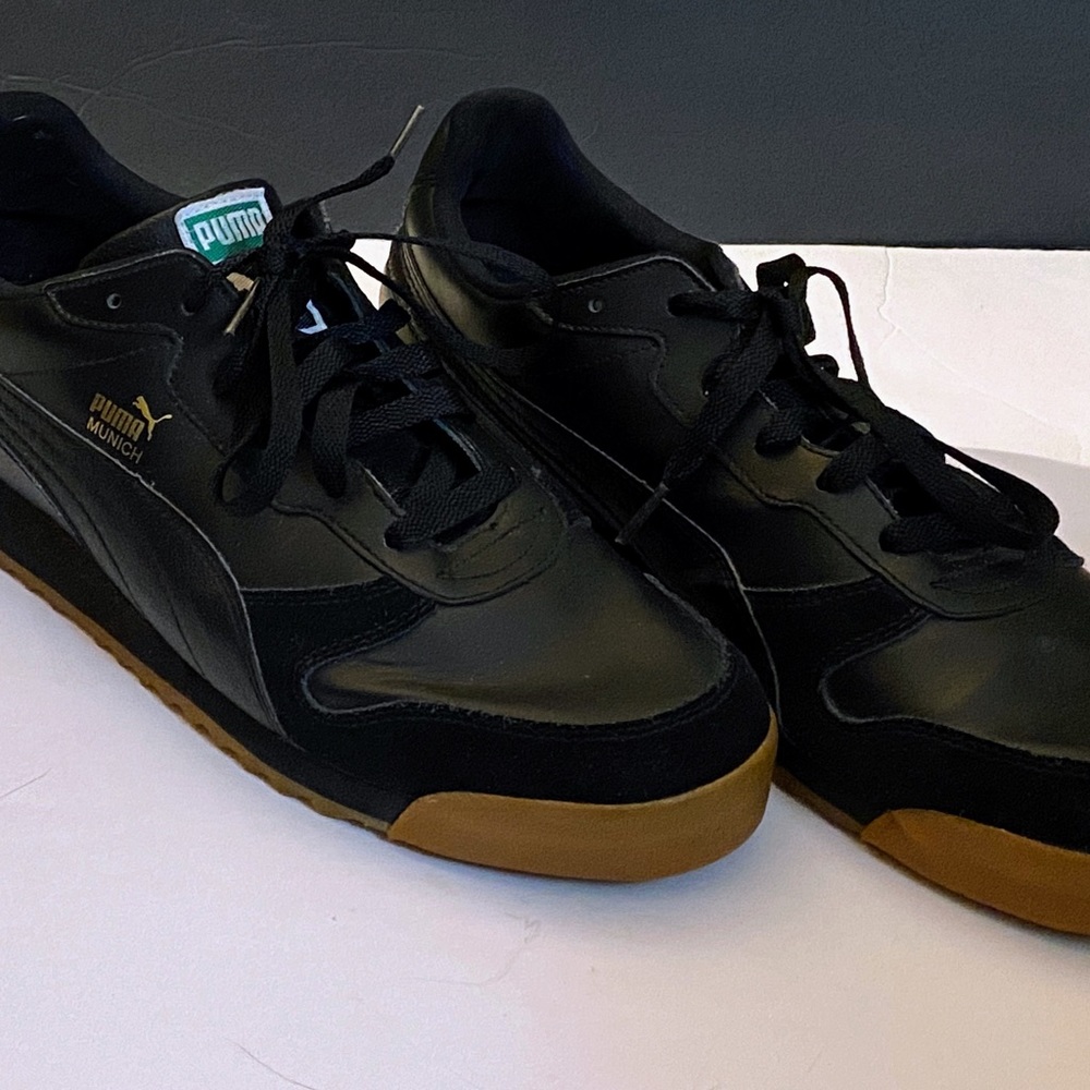 Puma Club 5v5 Lux WMNS Black / Gold size 11.5, rare!